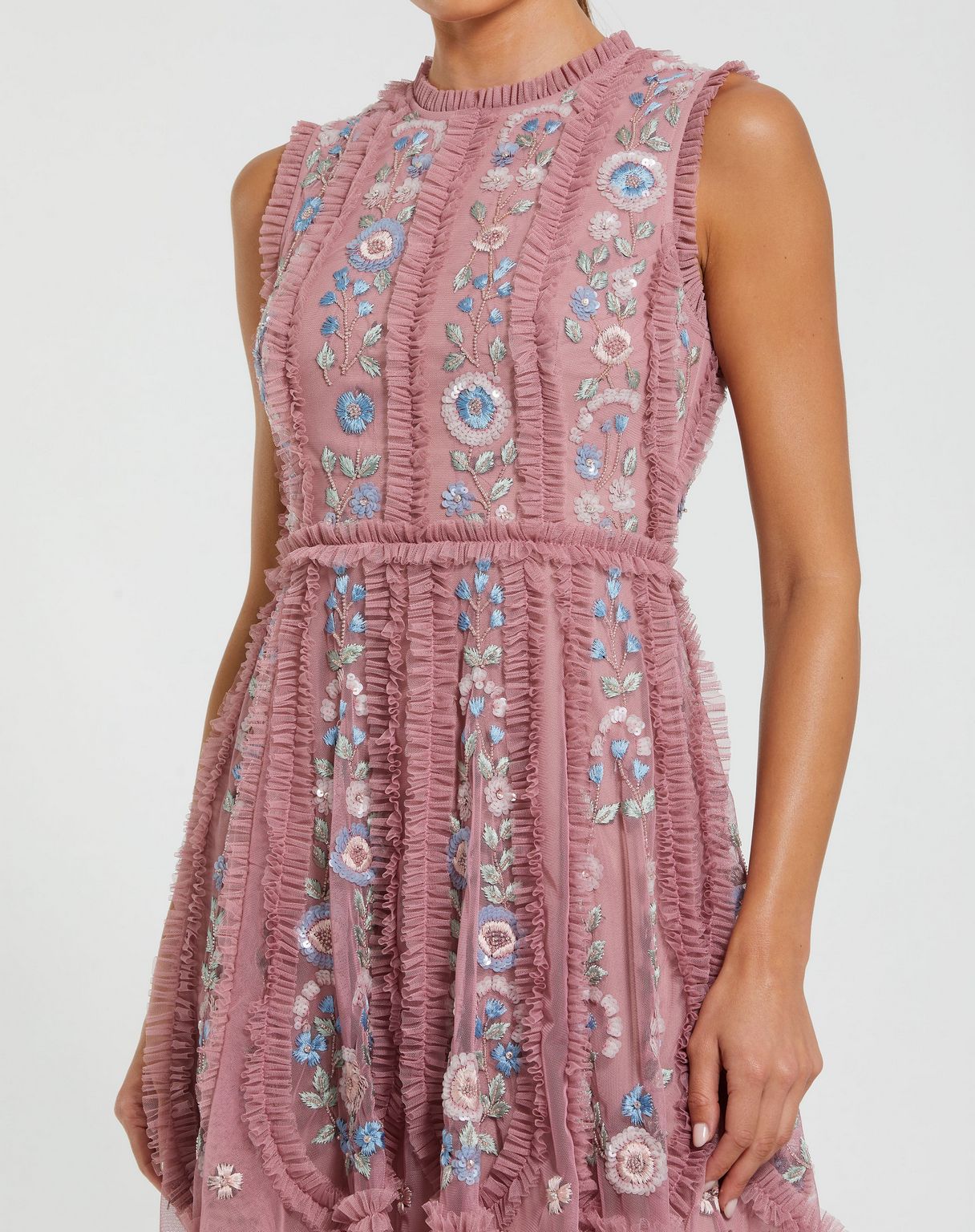 Short Sleeveless Cocktail Dress Sleeveless Detail Mac Duggal 9135