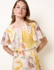 Pleated Scoop Neck Short Sleeve Floral Dress