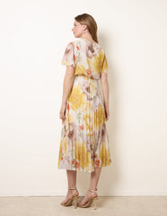Pleated Scoop Neck Short Sleeve Floral Dress