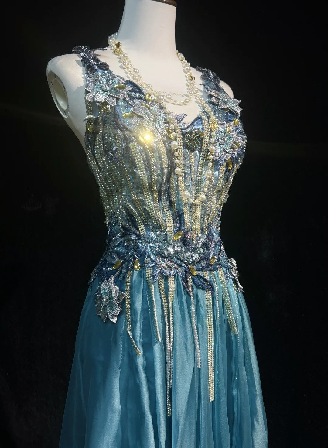 Vintage Classy Prom Dresses A Line Tiffany Blue V Neck Lace Satin With Beaded Evening Long Dress N3300