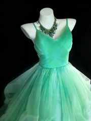 Cute Ball Gown Spaghetti Straps Green Tulle With Ruffled Long Party Gowns Prom Dresses N3040