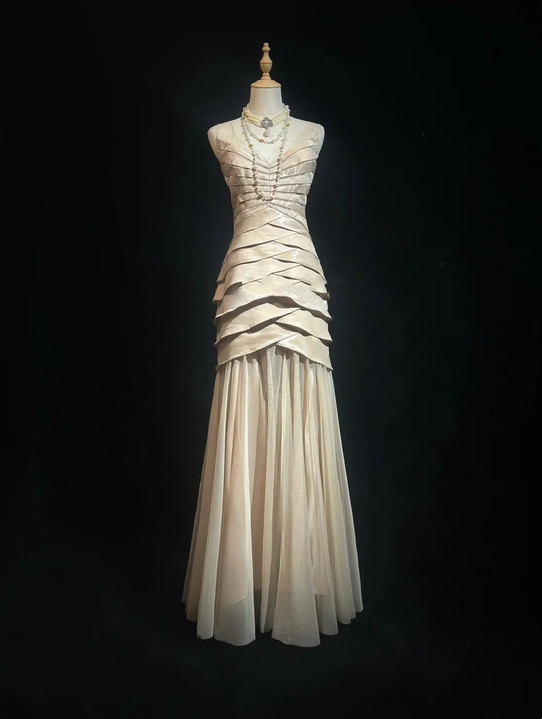 Vintage Prom Aesthetic Dresses Mermaid V Neck Champagne With Layers Long Formal Dress N3029