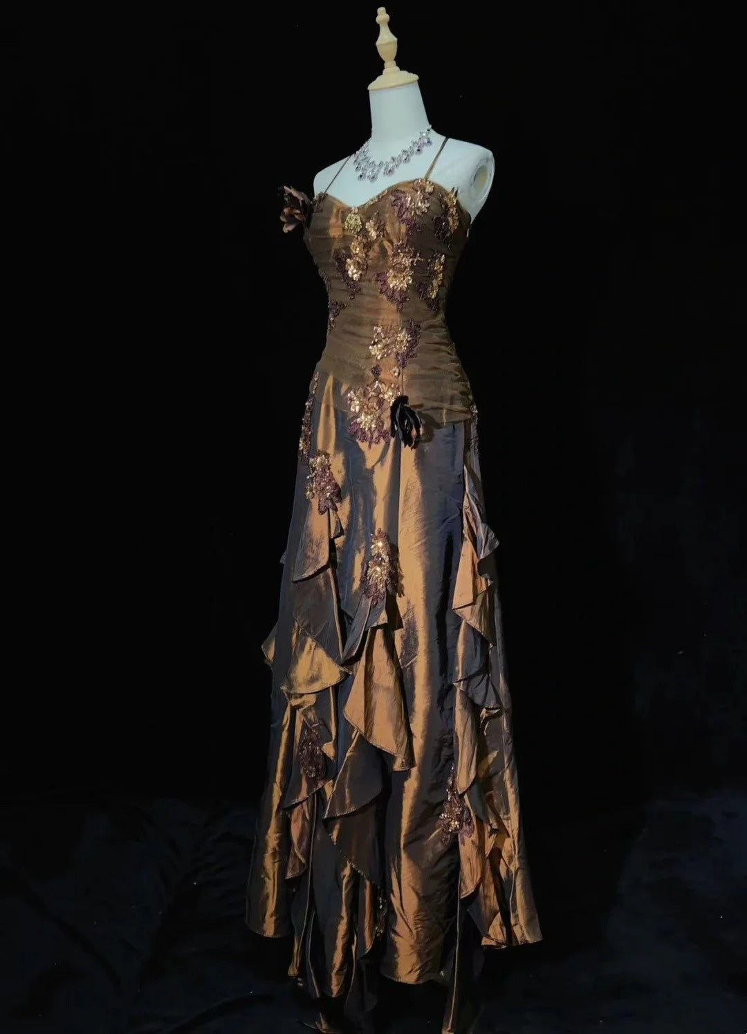 Modest Prom Dresses A line Spaghetti Strap Brown Satin Sleeveless Long Formal Evening Outfits N3639