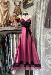 Classy Prom Dresses A line Spaghetti Strap Pink Satin With Black Lace Long Formal Evening Outfits N3738
