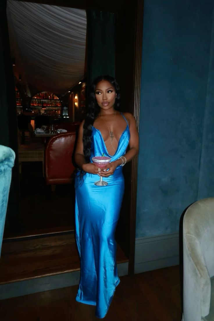 Sexy Mermaid Spaghetti Strap Royal Blue Satin Formal Dress Long Prom Dresses N2678