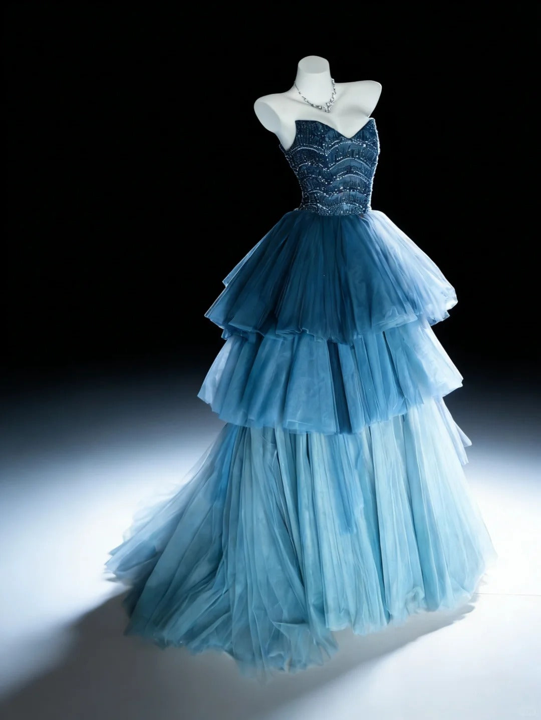Modest Prom Dresses Ball Gown Sweetheart Navy Blue Tulle With Layers Beaded Long Quince Dress N3055