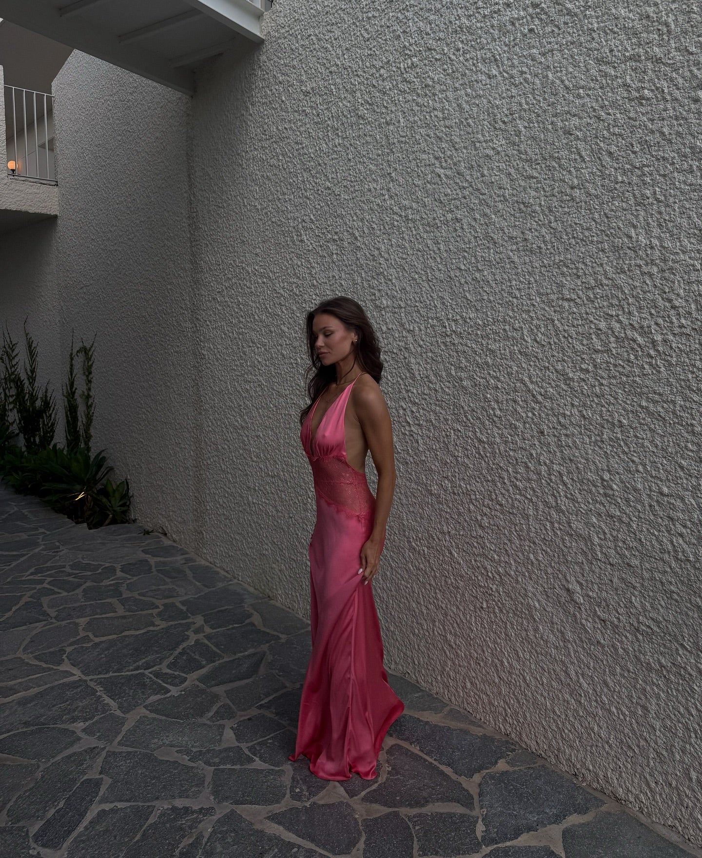 Classy Prom Dresses Inspiration Sheath Halter Pink Silky Satin Long Semi Formal Dance Grad Prom Dress For Teens High Schools AB1953