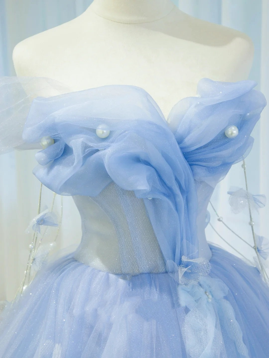 Pretty Prom Dresses Ball Gown Off The Shoulder Blue Tulle With Ruffle Long Formal Gown N2936