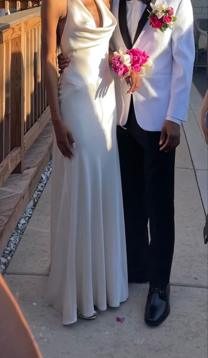 Simple Mermaid V Neck White Silky Satin Long Formal Fancy Prom Evening Dress Dinner Outfits Classy Party Gowns AB2032