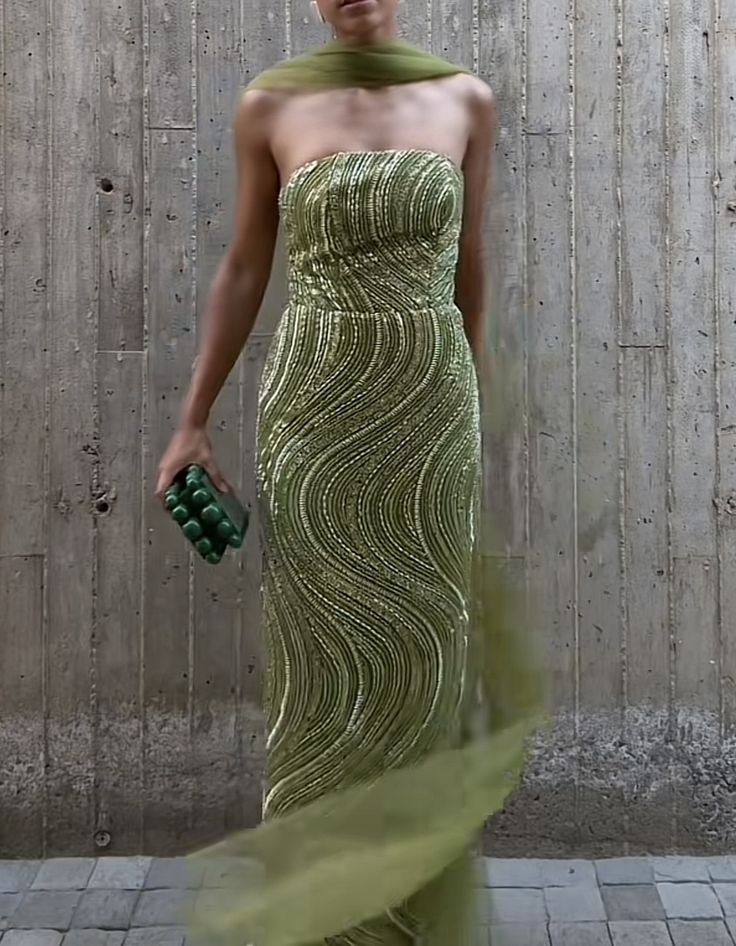 Gorgeous Light Green Strapless Sleeveless Floor length Prom Gown For Women Luxury Crystal Shinning Prom Dress N2350