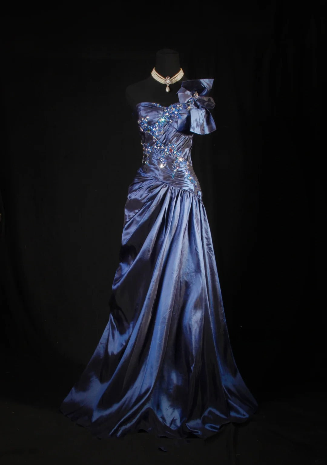 Retro Vintage 1960s Formal A line One Shoulder Fashion Navy Blue Satin With Beads Sleeveless Long Prom Dresses Party Formal Gowns AS120