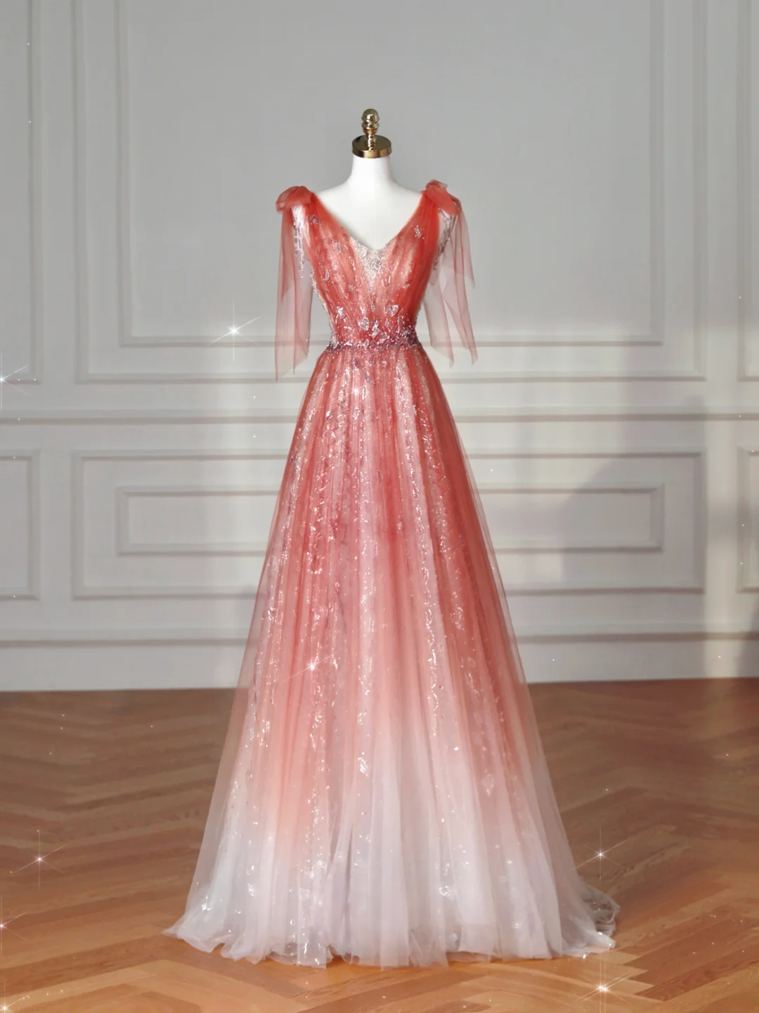 Elegant A Line V Neck Tulle Long Formal Prom Dresses Dance Night Outfits Evening Party Gowns AB2206
