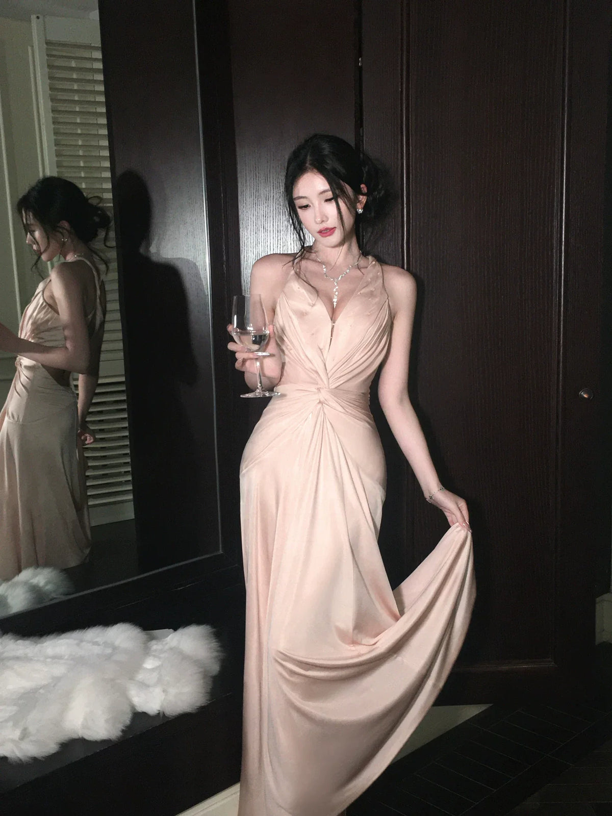 Modest A Line Halter Pink Satin Backless Prom Dresses Wedding Guest Dress 20th Birthday Outfits AB2458